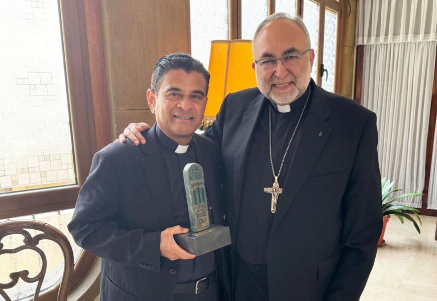 Mons. Rolando Álvarez Lagos, Obispo de Matagalpa (Nicaragua) visita Asturias
