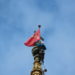 Las banderas de la torre anuncian ya el inicio del Jubileo en la Catedral