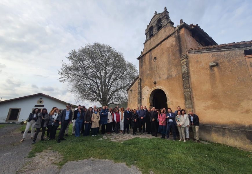 Los participantes del Consejo del Patrimonio Histórico Español visitan San Salvador de Priesca