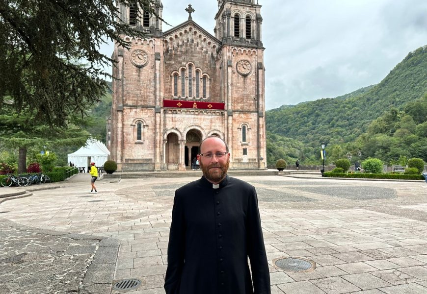 David Cueto, Abad de Covadonga: «El pueblo asturiano tiene a la Santina bien grabada en el corazón»