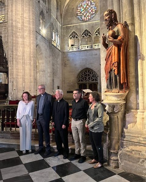 Culmina la restauración de la imagen de “El Salvador” de la Catedral de Oviedo