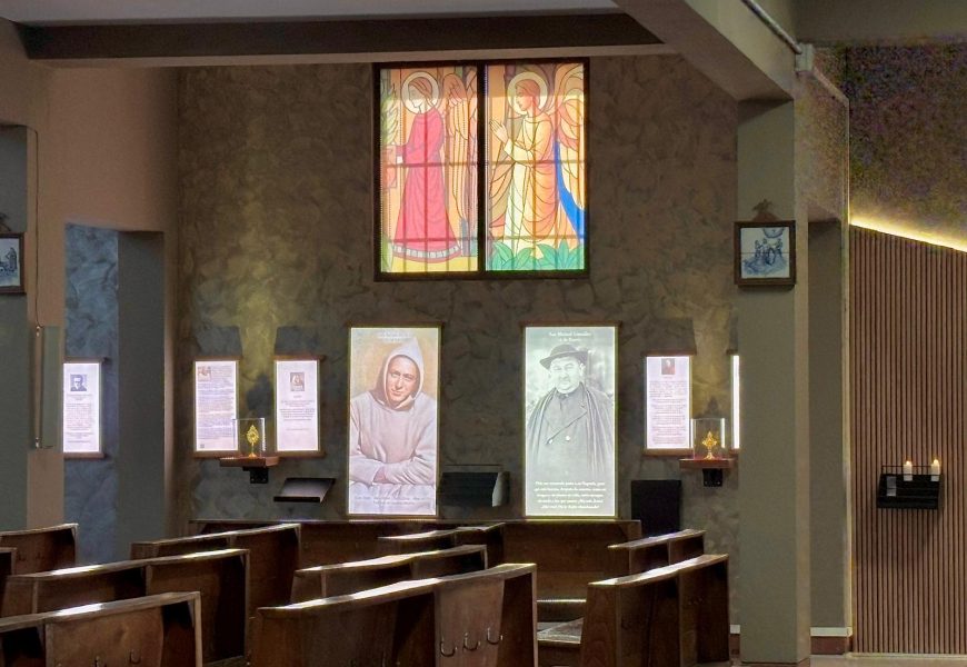 La parroquia de la Sagrada Familia, en Oviedo, estrena ocho nuevas capillas