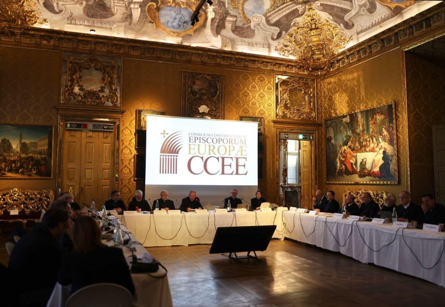 Mons. Sanz participa del Encuentro de las Conferencias Episcopales Europeas como su responsable de Cultura