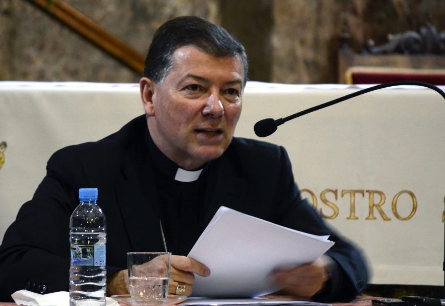 Mons. Martínez Camino: «El hecho más importante de la historia de la Iglesia en el siglo XX es el martirio»